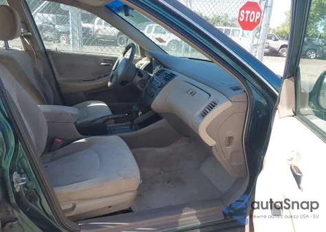 2002 Honda Accord 2.3 Lx z USA, uszkodzony, nr VIN 3HGCG56452G705084